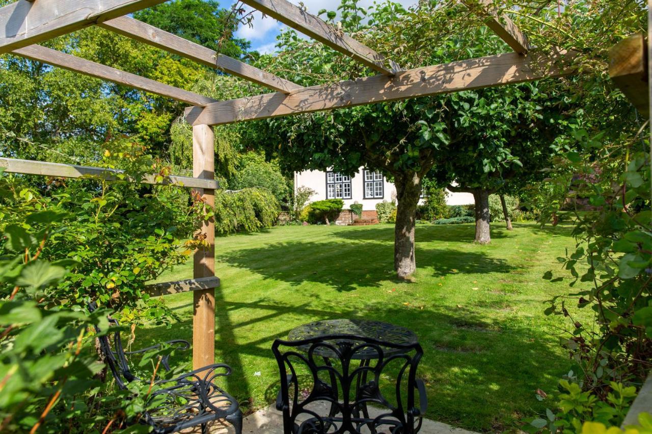 Pounce Hall -Stunning Historic Home In Rural Essex Saffron Walden Exterior foto